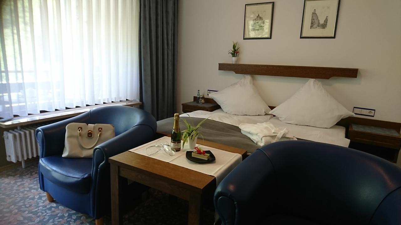 Cafe Blaich - Hotel Garni Höfen an der Enz Buitenkant foto